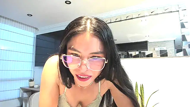 Snapshot of sasha_jonne chatting on September 17, 10:44 pm sasha jonne online show from September 17, 10:44 pm