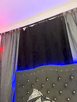 Snapshot of katy_cutie_ chatting on October 24, 4:42 am katy cutie  online show from October 24, 4:42 am