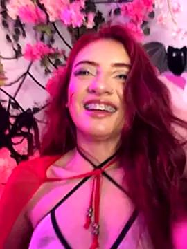 Snapshot of LucyGray chatting on October 19, 3:29 am LucyGray online show from October 19, 3:29 am