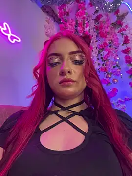 Snapshot of LucyGray chatting on December 1, 4:28 am LucyGray online show from December 1, 4:28 am