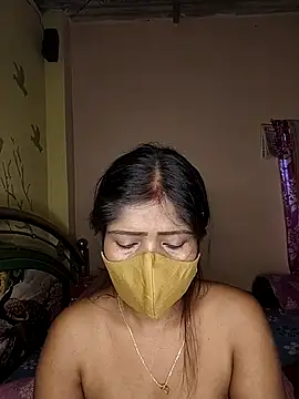 Love143A online show from April 13, 3:56 am