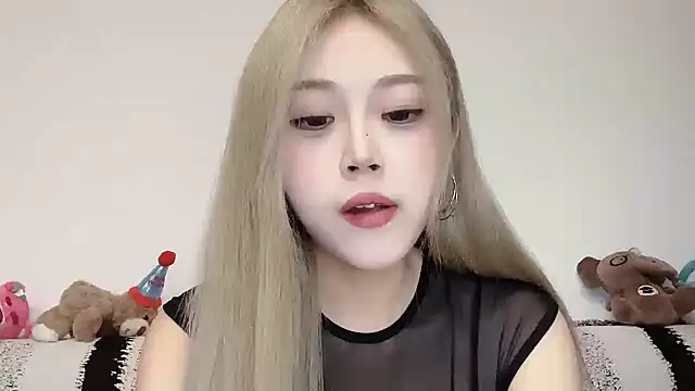 Snapshot of XingKongCOCO-107 chatting on October 15, 11:10 am XingKongCOCO-107 online show from October 15, 11:10 am