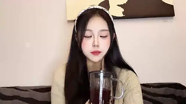 Snapshot of XingKongCOCO-107 chatting on November 23, 11:10 am XingKongCOCO-107 online show from November 23, 11:10 am