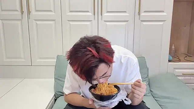 STxuguanhan online show from October 17, 8:06 am