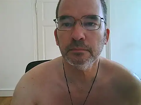 Snapshot of stallionrider88 chatting on June 11, 10:35 am stallionrider88 online show from June 11, 10:35 am