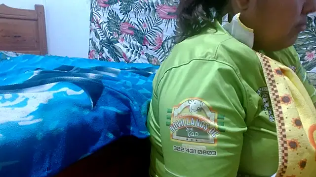 69smallstar online show from April 17, 12:30 pm