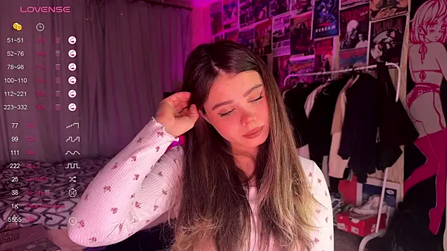 PinkiRay online show from October 24, 5:09 pm