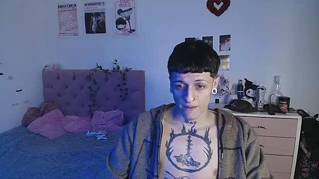 Snapshot of 2cyboy_ chatting on September 11, 10:32 pm 2cyboy online show from September 11, 10:32 pm