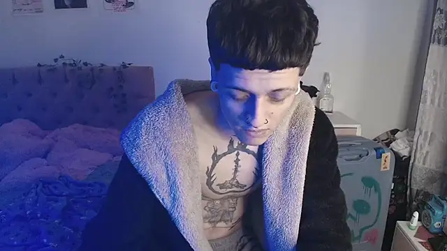 Snapshot of 2cyboy_ chatting on September 12, 7:47 pm 2cyboy online show from September 12, 7:47 pm