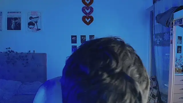 Snapshot of 2cyboy_ chatting on September 23, 8:34 pm 2cyboy online show from September 23, 8:34 pm