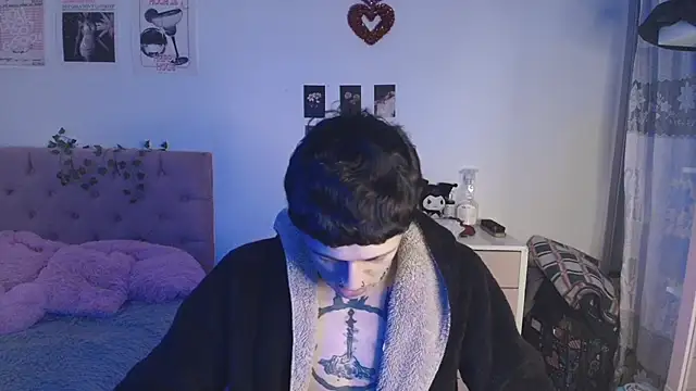 Snapshot of 2cyboy_ chatting on September 30, 8:36 pm 2cyboy online show from September 30, 8:36 pm