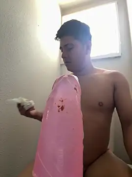 Snapshot of Atrevido_69_4K chatting on December 19, 7:54 pm Atrevido 69 4K online show from December 19, 7:54 pm