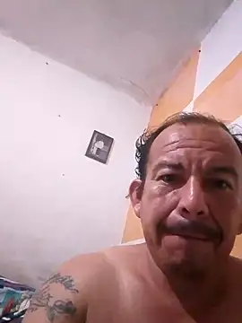 Snapshot of Hasam1285 chatting on November 17, 4:51 am Hasam1285 online show from November 17, 4:51 am