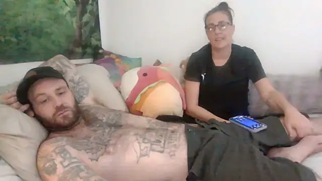 Snapshot of RaynLiz chatting on September 21, 11:45 am RaynLiz online show from September 21, 11:45 am