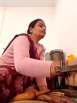 Snapshot of Suhani_hot12 chatting on February 7, 7:12 am Suhani hot12 online show from February 7, 7:12 am