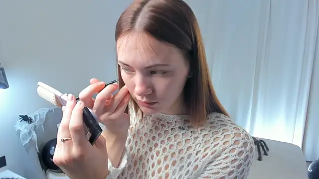 Snapshot of SirenaOstrem chatting on October 31, 1:06 am SirenaOstrem online show from October 31, 1:06 am