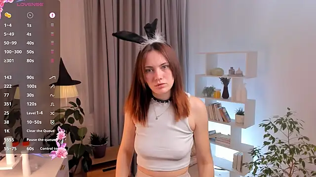 Snapshot of SirenaOstrem chatting on November 27, 11:12 am SirenaOstrem online show from November 27, 11:12 am