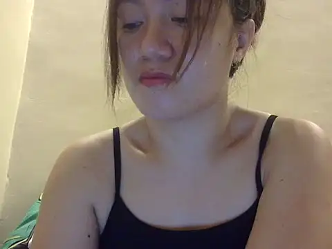 Snapshot of Lovelyclaya chatting on October 20, 1:33 pm Lovelyclaya online show from October 20, 1:33 pm