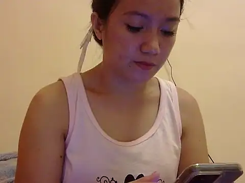 Snapshot of Lovelyclaya chatting on November 15, 1:03 am Lovelyclaya online show from November 15, 1:03 am