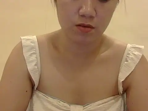 Lovelyclaya online show from February 18, 1:07 pm