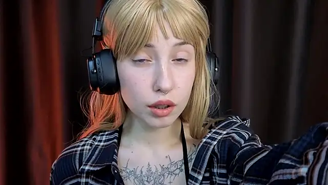 YukiMisa online show from December 17, 4:35 pm