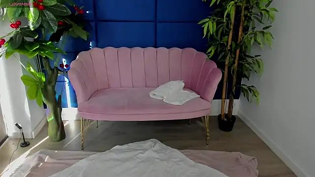 KamaFeels online show from September 9, 5:07 am