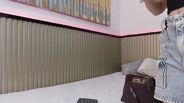 Sammy Lovee online show from January 16, 7:29 pm