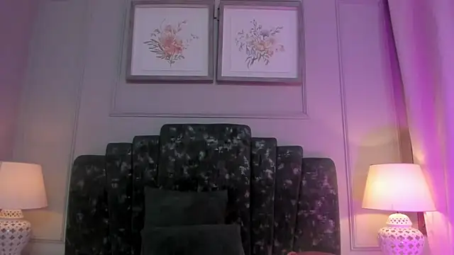 lux bitchx online show from April 16, 2:56 am