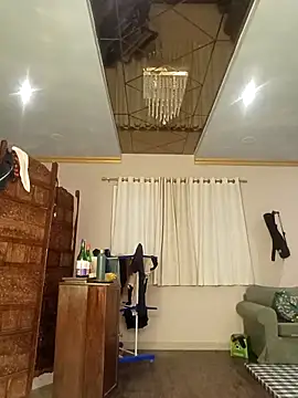 Snapshot of Nisha_Sassmaxxx chatting on September 20, 10:00 pm Nisha Sassmaxxx online show from September 20, 10:00 pm