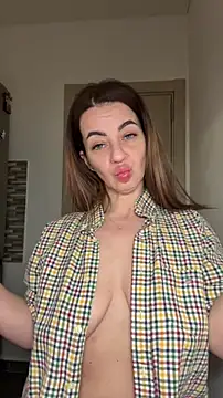 Roxanne Skye online show from November 26, 3:07 am