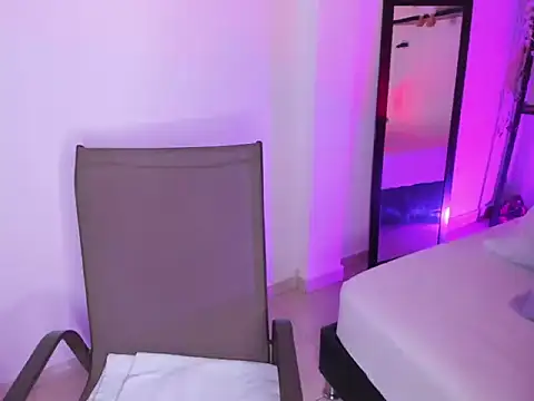 selene boyer online show from November 19, 7:03 pm