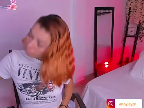 selene boyer online show from December 5, 6:59 pm