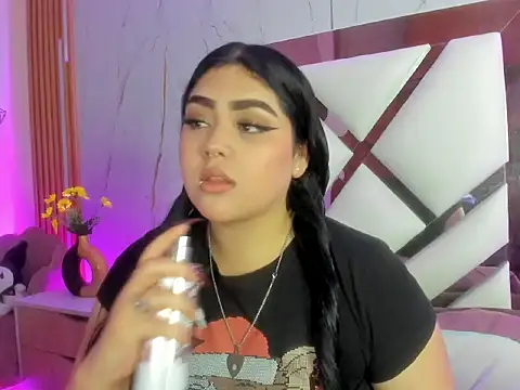 im bunny   online show from March 2, 11:39 am