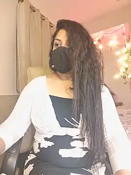 Snapshot of Indian_queen007 chatting on June 7, 5:49 pm Indian queen007 online show from June 7, 5:49 pm