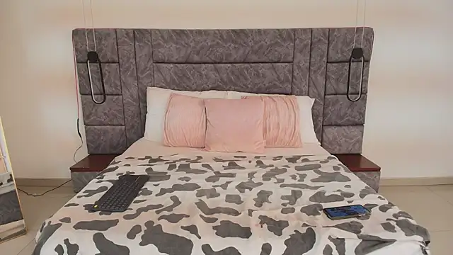 Dakota Megan 69 online show from April 24, 2:30 pm