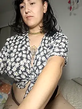 Snapshot of Jinx__x chatting on September 19, 4:36 am Jinx x online show from September 19, 4:36 am