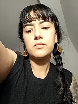 Snapshot of Jinx__x chatting on November 4, 3:49 am Jinx x online show from November 4, 3:49 am