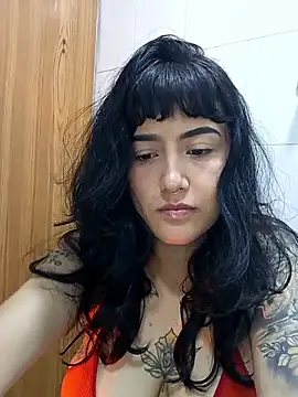 Snapshot of Jinx__x chatting on November 14, 4:22 am Jinx x online show from November 14, 4:22 am