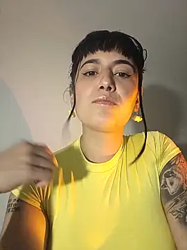 Snapshot of Jinx__x chatting on December 14, 4:40 am Jinx x online show from December 14, 4:40 am