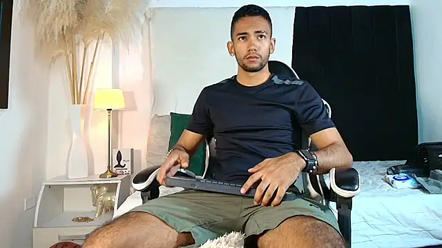 MaicolParker  online show from June 26, 12:42 pm