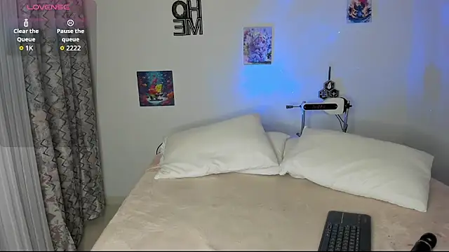 Natalia  Miller online show from November 20, 8:19 pm