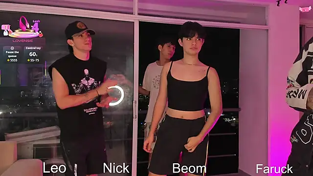 Handsomeboyss19 online show from September 11, 11:27 pm