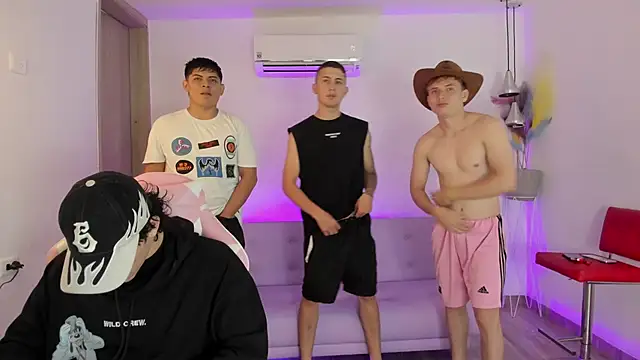 Handsomeboyss19 online show from November 18, 1:44 am