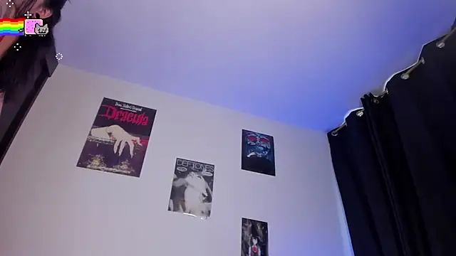 Velvet Moon1 online show from September 30, 4:34 pm