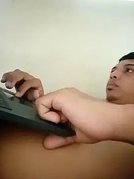 Snapshot of Zoro25_ chatting on December 17, 6:30 am Zoro25 online show from December 17, 6:30 am