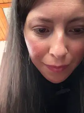 Mia salinass online show from November 10, 4:17 pm