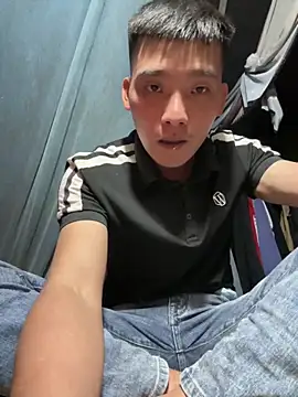 Snapshot of Chao_xxx chatting on October 12, 12:37 pm Chao xxx online show from October 12, 12:37 pm