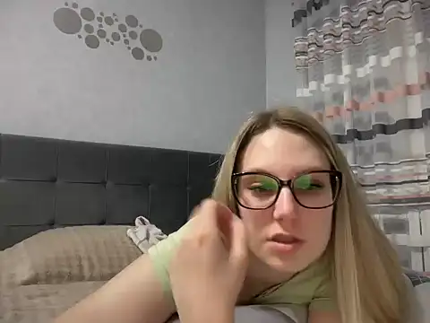 NikexPretty online show from April 22, 6:53 pm