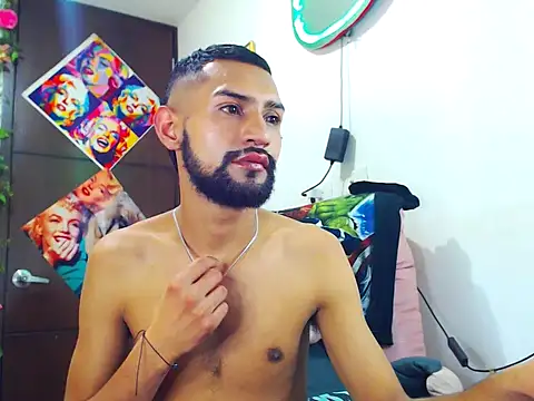 Snapshot of boybunnyerotic chatting on September 30, 11:48 am boybunnyerotic online show from September 30, 11:48 am