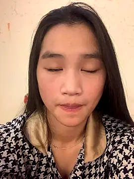 -Lie-06 online show from October 7, 12:46 pm